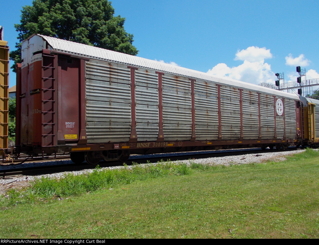 BNSF 300198 - BNSF 20223